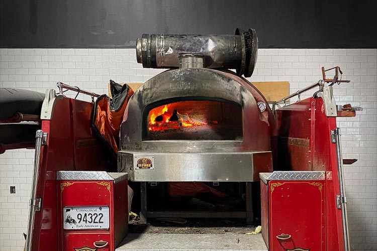 Pizza Oven.